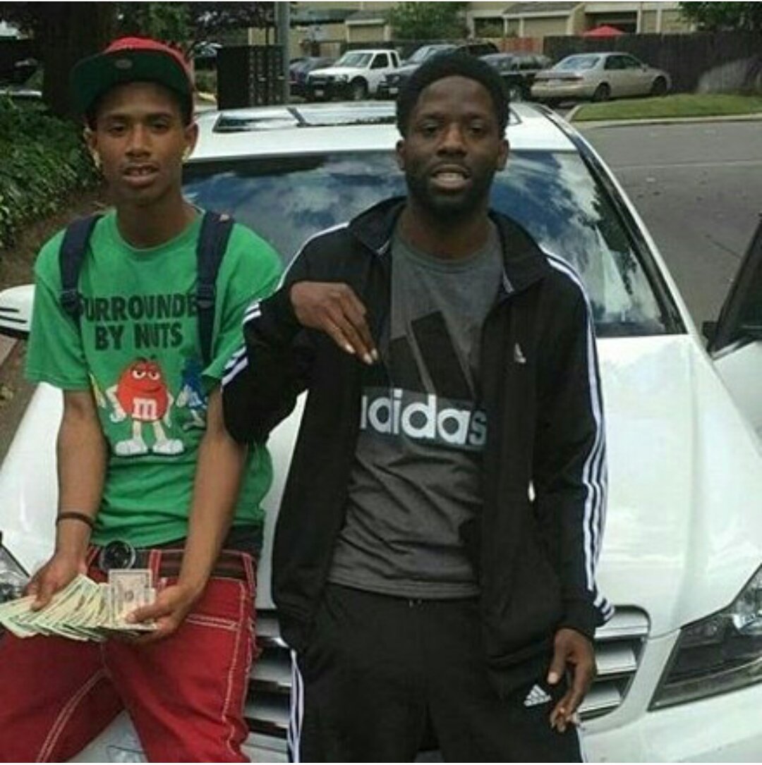 MoneymanLilDg's tweet photo. #MoneyManMovement🤑 We collecting Bandz💰 https://t.co/EoIt9wOrfR