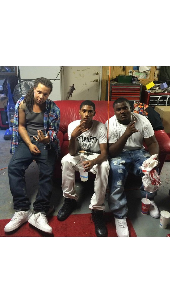 MoneymanLilDg's tweet photo. #MoneyManMovement💰 https://t.co/eV9oxwd3RP