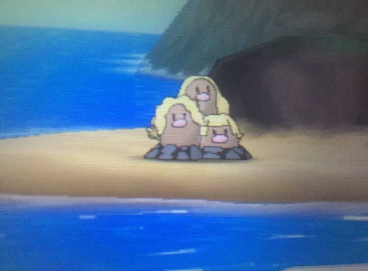 RafaFoster's tweet photo. La fiebre de RuPaul ha llegado hasta Pokémon #Dragtrio #ServingGroundTypeRealness https://t.co/gS84gLYYgZ