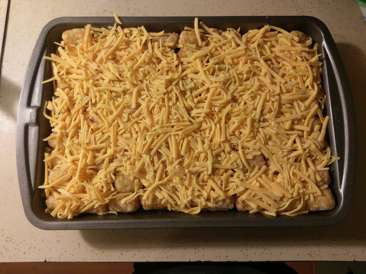 GonzoInkFactory's tweet image. Tater Tot Hotdish! Y'all mother fuckers don't know! #midbest #tthd
