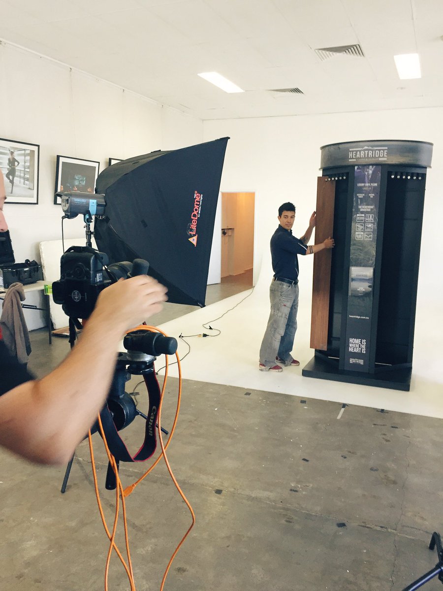 woofcreative's tweet photo. A day of shooting with #HeartridgeFloors and Blue Tree Studios #behindthescenes #partone https://t.co/mAD8CLCeLo