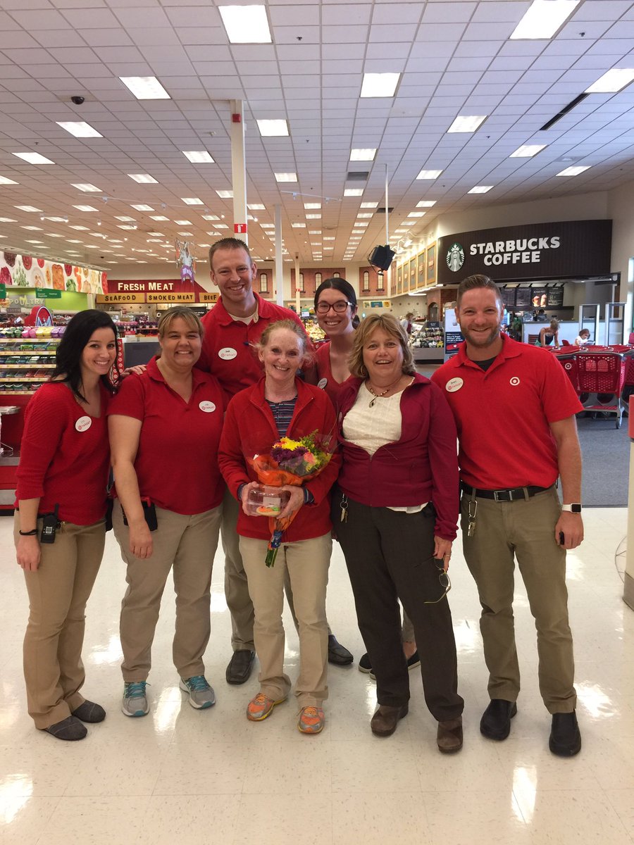 Way to go Marchelle for hitting her 200th Red Card today! <a href="/cyozzie/">Kevin Oswald</a> @alisonjstephen @edickes <a href="/JVRJoshVR/">Josh Van Roekel</a> <a href="/sweetfannie514/">Stephanie Hall</a> <a href="/btrevarrow/">Brad Trevarrow</a>