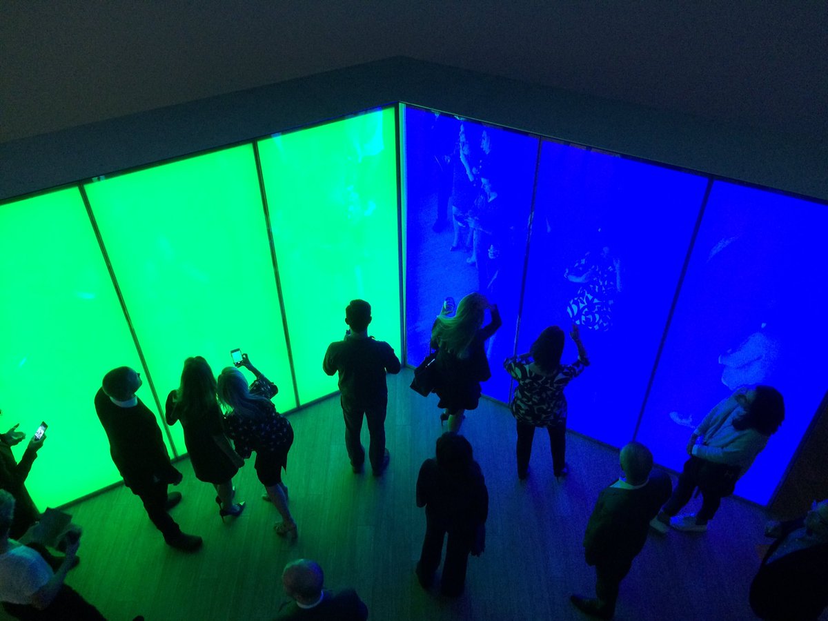 LagunaArtMuseum's tweet photo. Contemporary Circle members get up close to #BentParallel with #PhillipKSmithIII at #LagunaArtMuseum tonight 😎 https://t.co/qK9MVrODHF