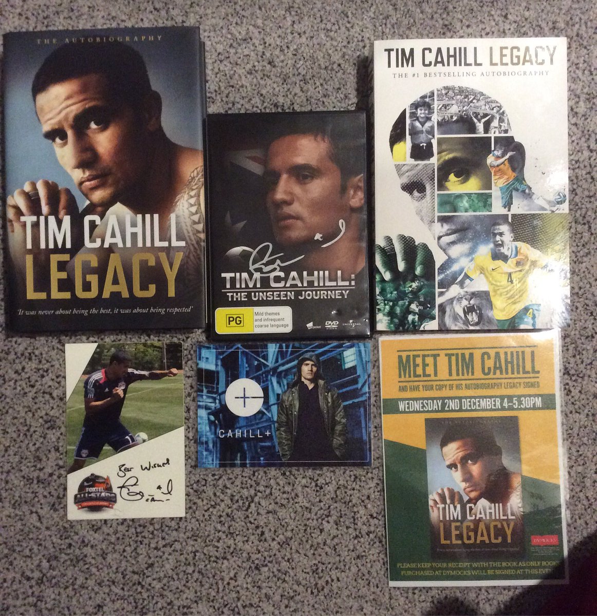 @Tim_Cahill before #legacy, there was #theunseenjourney. See you tonight @SportsWritersAU two @Everton fans in 🇸🇬 asked me to buy 2 📚👊🏼⚽️