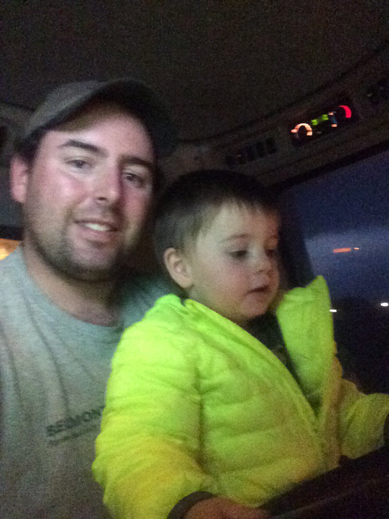 Mark4016's tweet photo. Charlie is serious about combining corn #harvest16 https://t.co/wXaGJT9jJ3