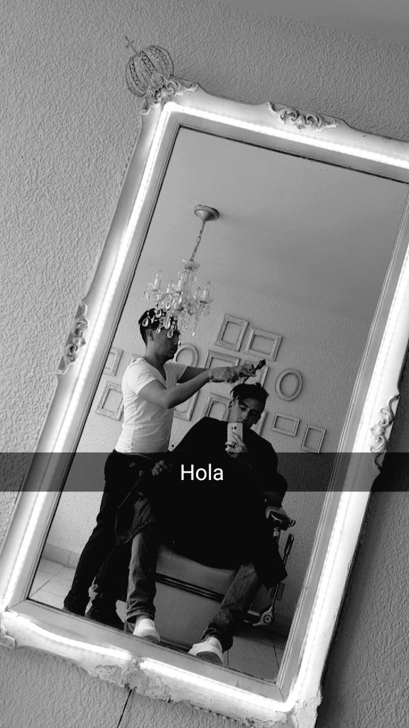 Edgar_Thome's tweet image. Les tengo un reto para mi gente bonita.    Si este tweet llega a 500 Likes y 200 RT'S Subo foto de como me quedó. 🙈❤🤘