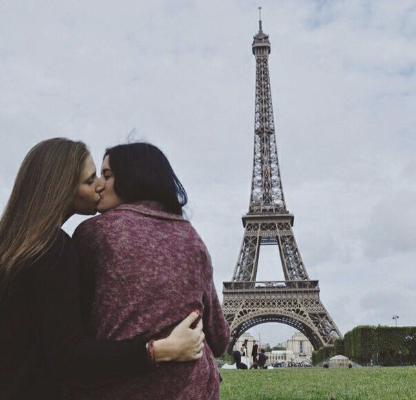 yourlesbian_'s tweet photo. https://t.co/UuXGOPeWEw