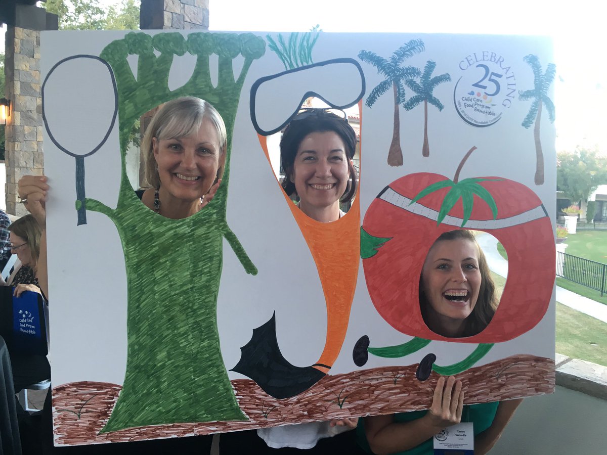taren_swindle's tweet photo. Enjoying time with colleagues at #CCFPRT16. Check out our talk on Developmentally-Sound practice at 4 tmw! #childcare #cacfp https://t.co/syrSnnTeVO