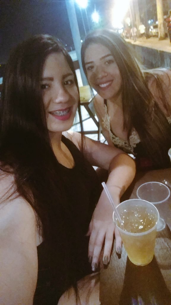 gridindigdin's tweet photo. Se for pra falar de amizade,eu sempre lembrarei de você!! #longadata #eternatopatudo #gemea #naotroco #presentinhodavida 👭💜❤ @falaserioanna https://t.co/qJ2EPsBeix