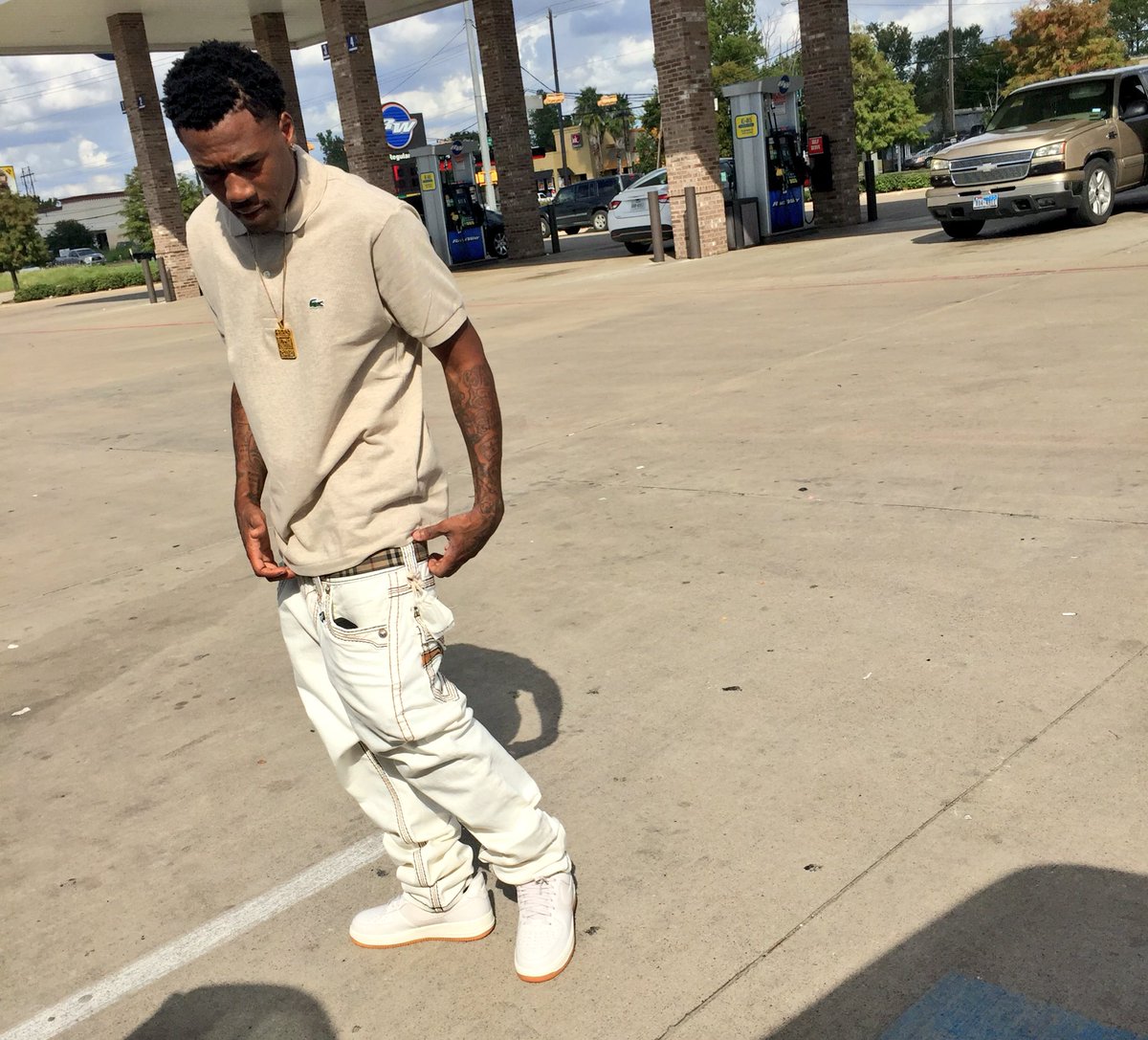 PaperChasinTee's tweet photo. THAT JUST #TURTLEBOYTRE🏁🏁 https://t.co/uGxsQ3db6Z