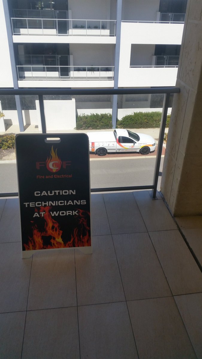 FCFWASouth's tweet photo. Day in the Mandurah Marina 
Becky Lecky keeping Oceanic Retreat Emergency Light Safe... 
#FCFfireandelectricalWASouth https://t.co/bqTuaWcU9p