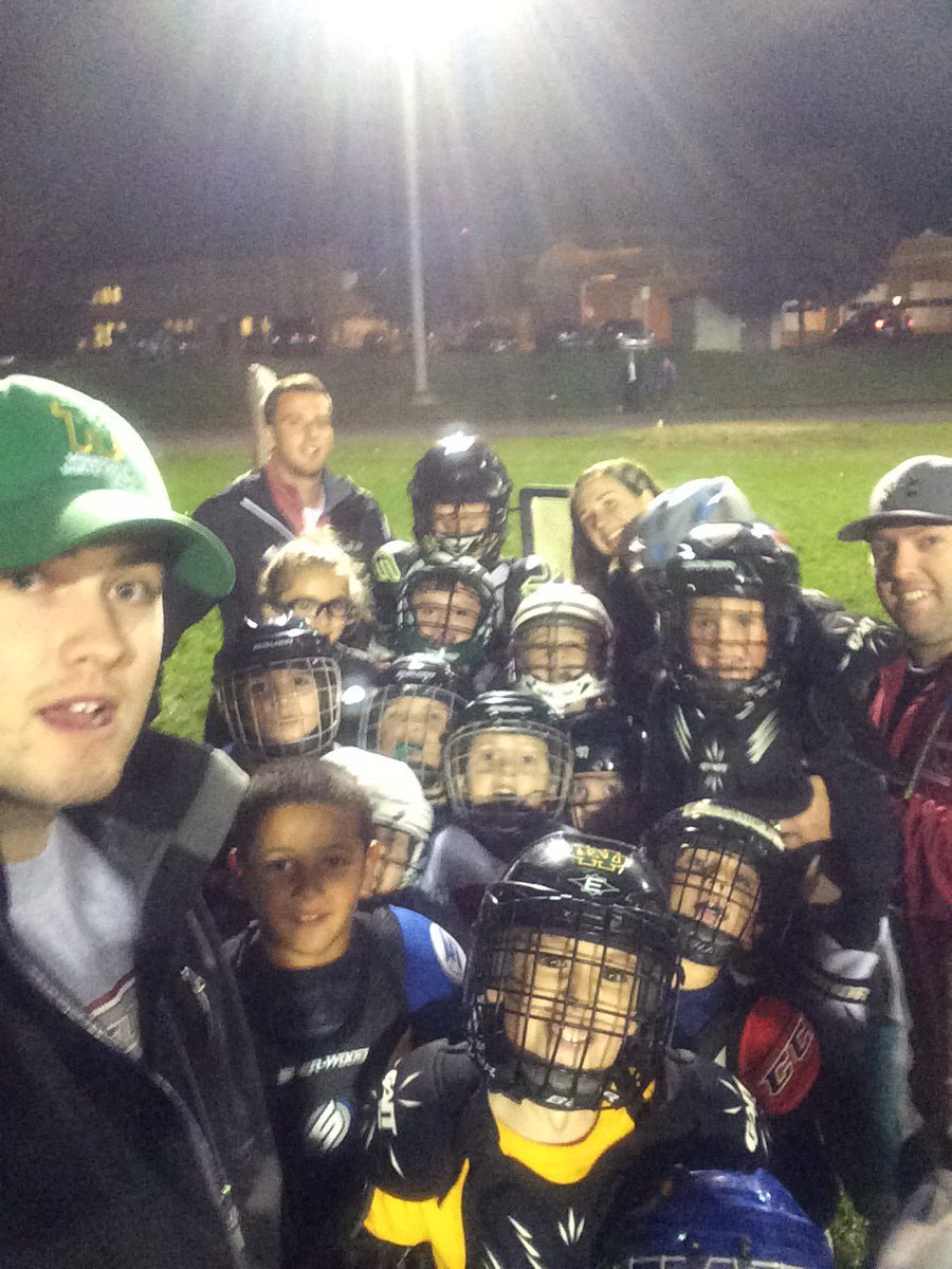 NextLevelLaxCan's tweet photo. Grand prize winner Lane with his new @houseofmesh @stringsupLax custom and our selfie game tonight. #BeNext #UrNext https://t.co/2xNgbGPQfA