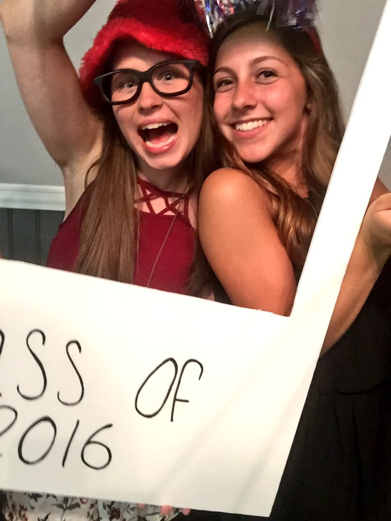 LObrycki's tweet photo. Happy birthday to my best friend Idk what I would do without you 💕😘#wafsu https://t.co/8vbgCC0m8G