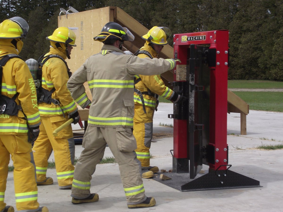 TBGfire's tweet photo. #firetraining #firesafety #firefighter https://t.co/nNAGdIGzIW