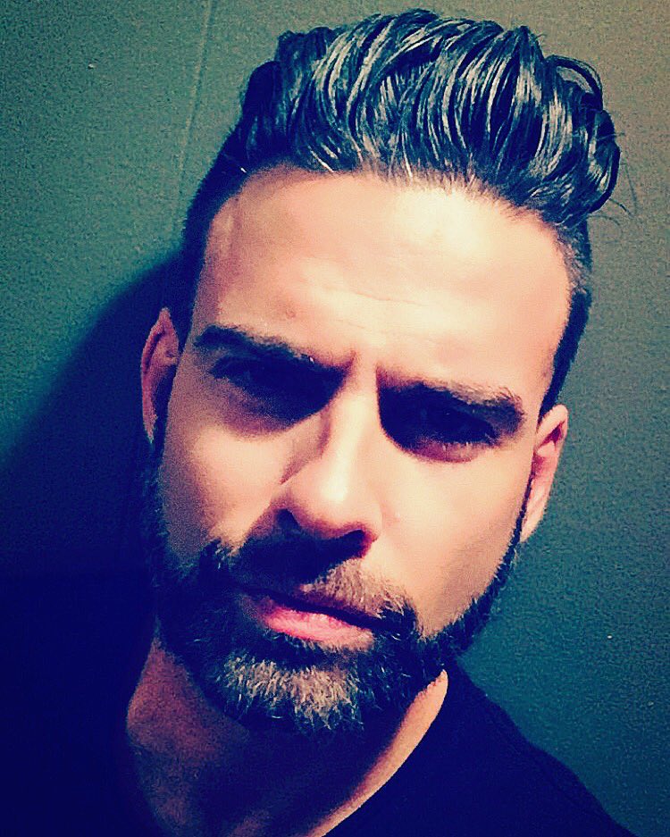 HaZeOnAir's tweet photo. You can't do epic $hit with basic people. #basicfilter π¬ #basic #filter π¬ #youloveit #basicbitch #epic https://t.co/3VtJmcOCa5