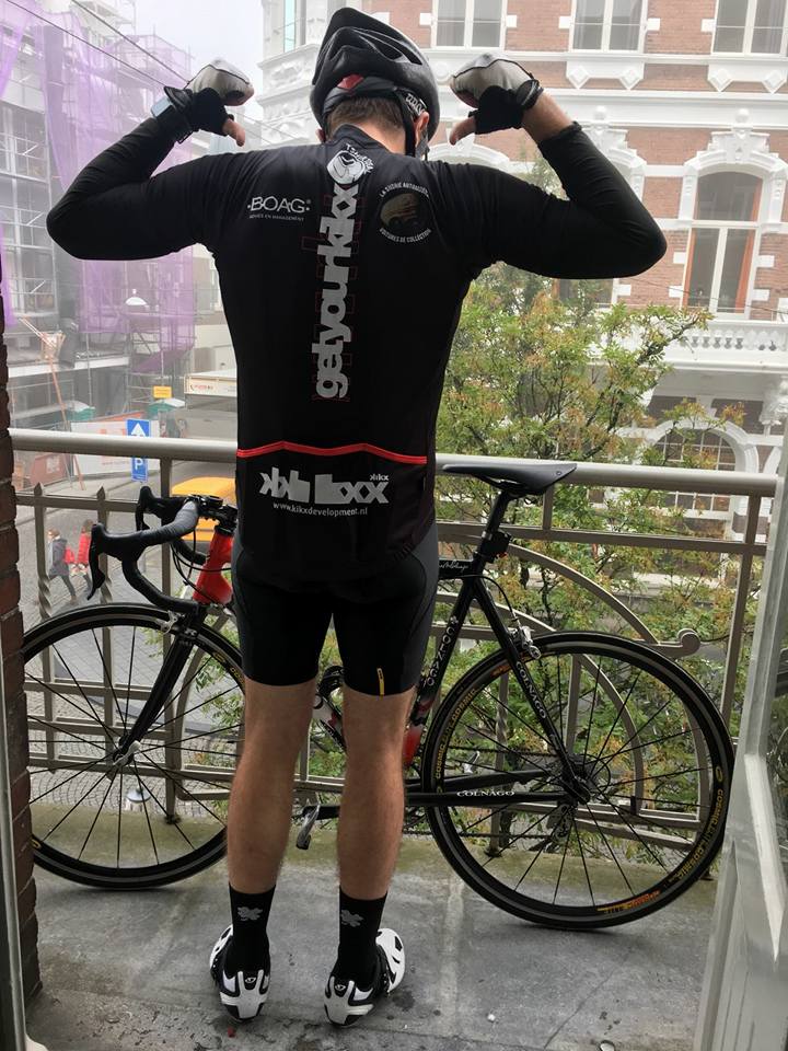 Ook ooit zo verliefd geweest dat 2045 km fietsen geen probleem Is? Nou Thomas is het! <a href="/kikx/">kikx</a> op weg naar zijn liefde ow.ly/R5Yi305hR9r