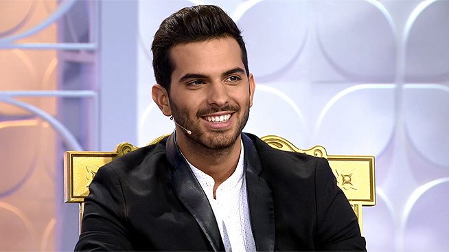 myh_tv's tweet photo. ¿Crees que a Melissa le gusta @_SusoGH16_ de verdad?
RT Sí
FV No
#myhyv https://t.co/YMMvln9D1G