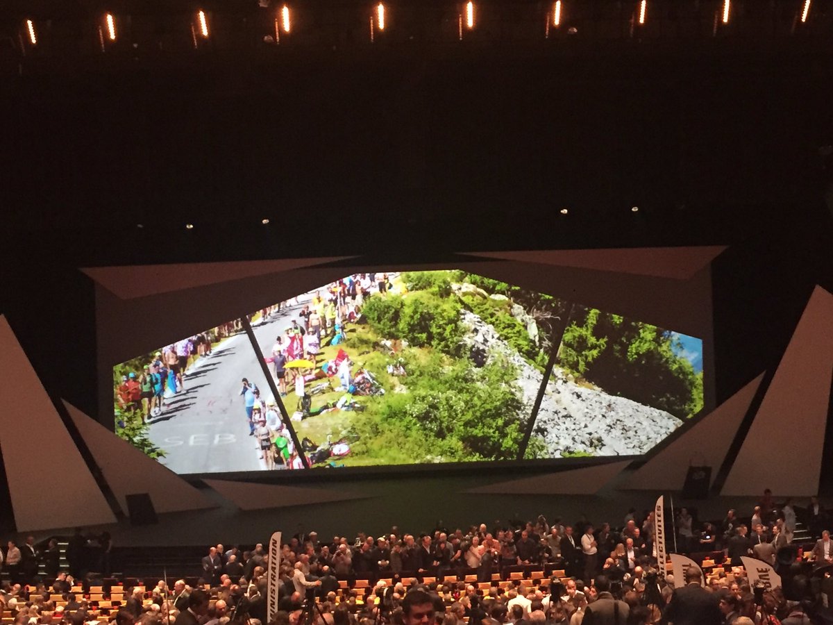 Souvenirs du #tdf2016 #finhaut #valais aujourd'hui à Paris !