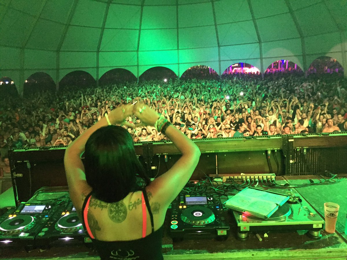 fatimahajji's tweet photo. Fotón de este verano / Summer Super Pic
@DreambeachFest 
❤️ https://t.co/QSLcl22Dli