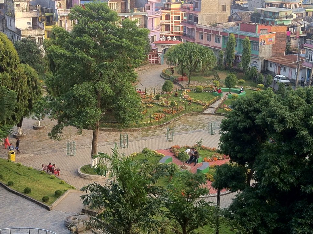 sigdelr2n's tweet photo. यस्तो राम्रो देखेपछी सेल्फी पनि त खिच्नुपरो नी #bindabasini #park #pokhara #beauty https://t.co/iog4zERH45