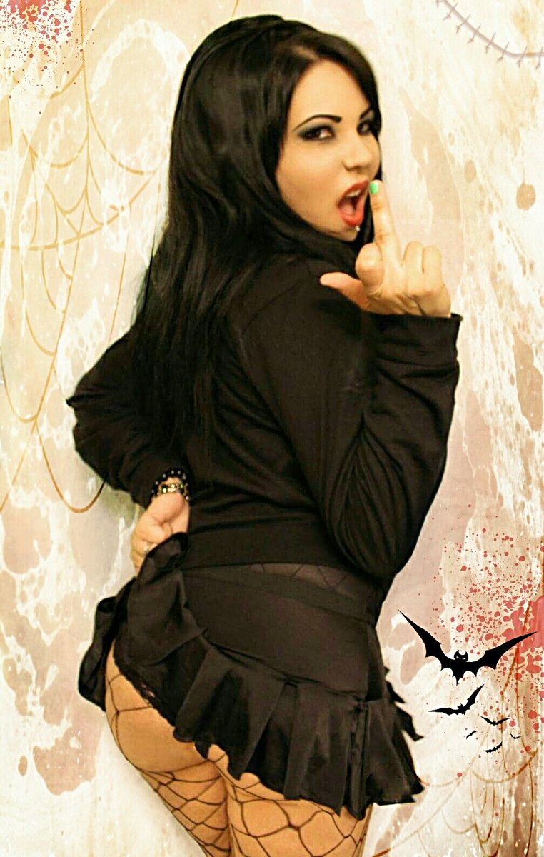 JessicaNyelow's tweet photo. Because I said so.
#altgirl #gothchick #fishnets #Curves #thisbutt #weirdo #alternative #birdie #flipout #altmodel #lilbocreep https://t.co/HOyXOQGG6J