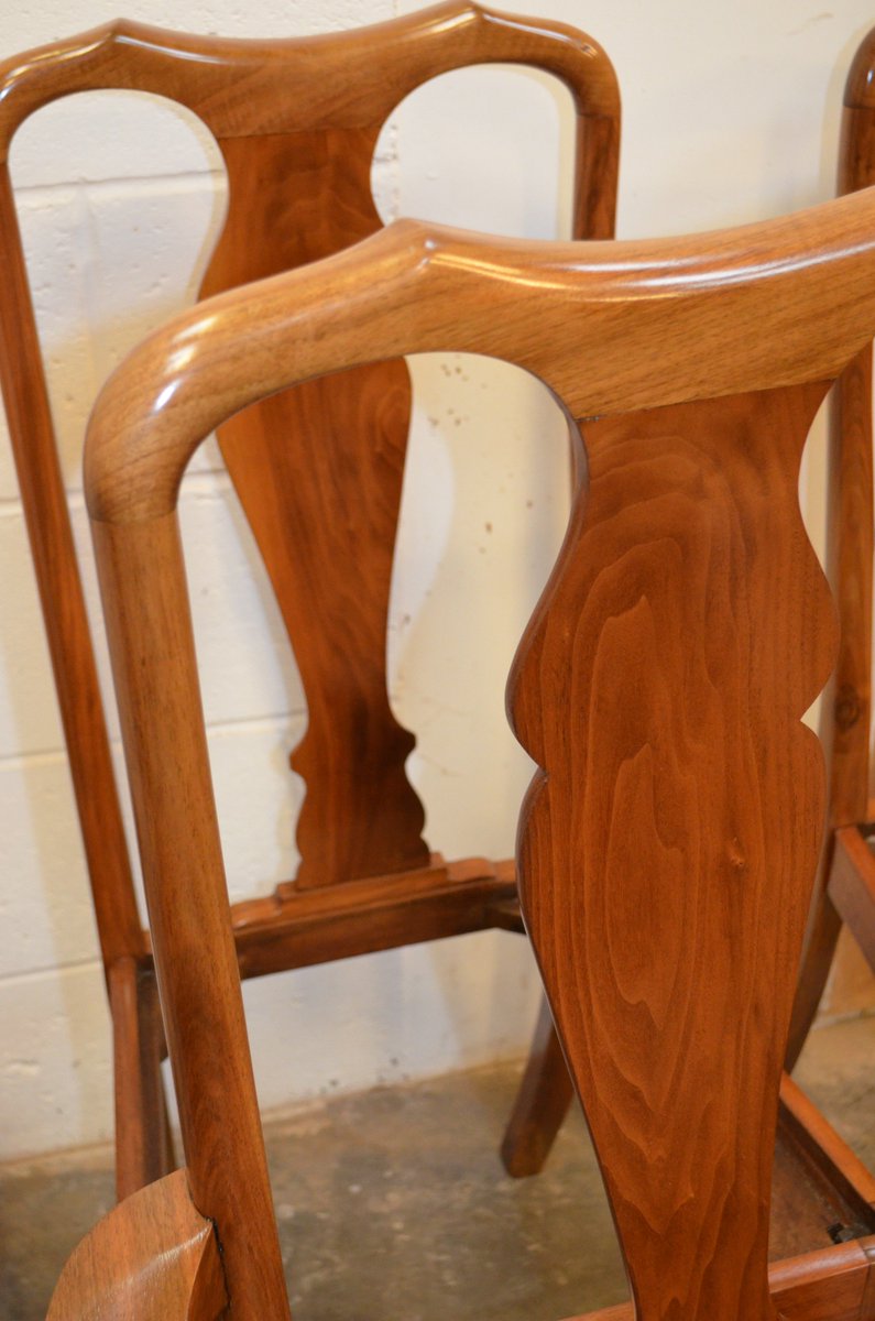 FP4UManchester's tweet photo. Six #mahogany dining chairs are now complete just awaiting upholstery then will be ready for delivery #No1 #French #polisher #Manchester https://t.co/NEtFnGEGbF
