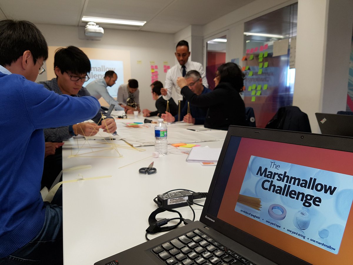 EaGuerch's tweet image. Le Marshmallow Challenge commence ! #AXAagileCenter #formationAgile #TheMarshmallowChallenge