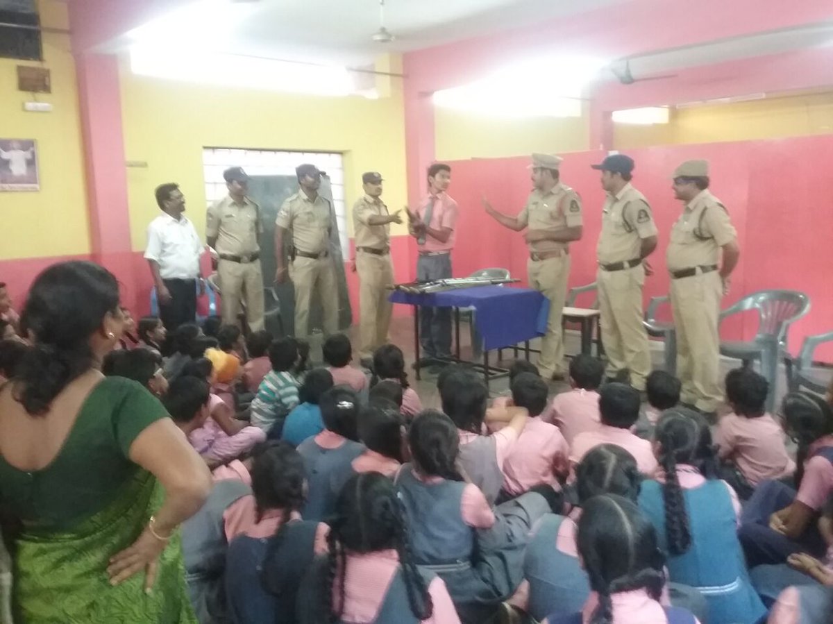 shochaderghat's tweet photo. Organised #OpenHouseProgram @ Petro School,explained about the diff roles & responsibilties of Police N also about the .303 Rifle's. https://t.co/CzRSXQHG0E