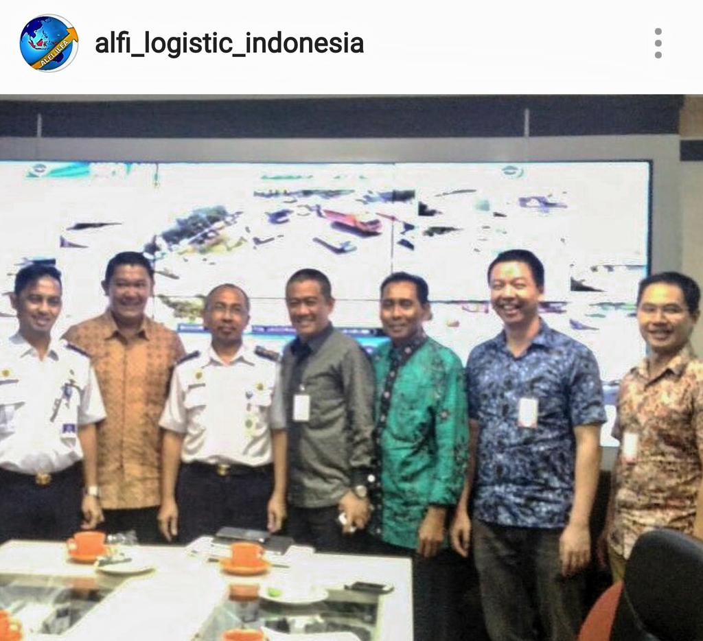 kyatmaja's tweet photo. #ALFI Rapat Badan Usaha Multimoda (#BUAM) di Direktorat #Angkutan dan #Multimoda https://t.co/db8A4ElDgn