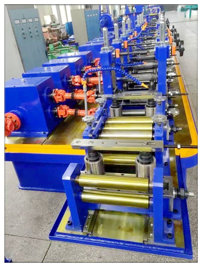 High Frequency ERW Pipe Welding Line
Production speed: 20-50m/min
Capacity: 30, 000 ton/year
Weight: About 34Ton.