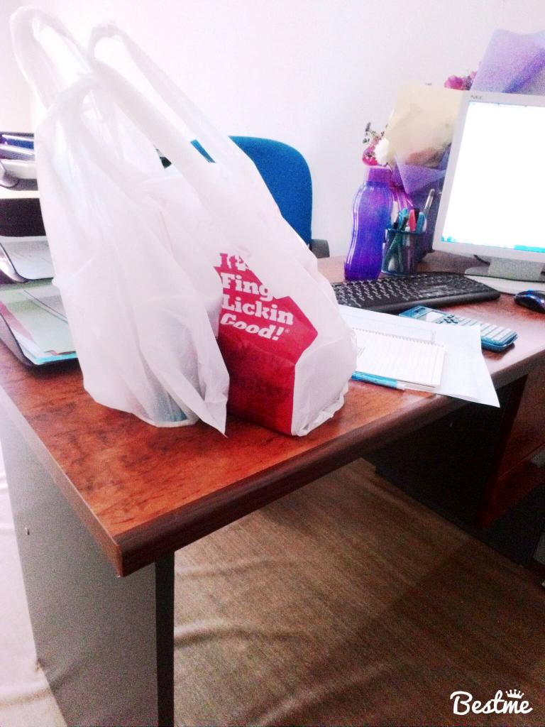 ooOilaalaa's tweet photo. Thank you bos2...ngeeeeee😁 https://t.co/P9R3pL7y0A