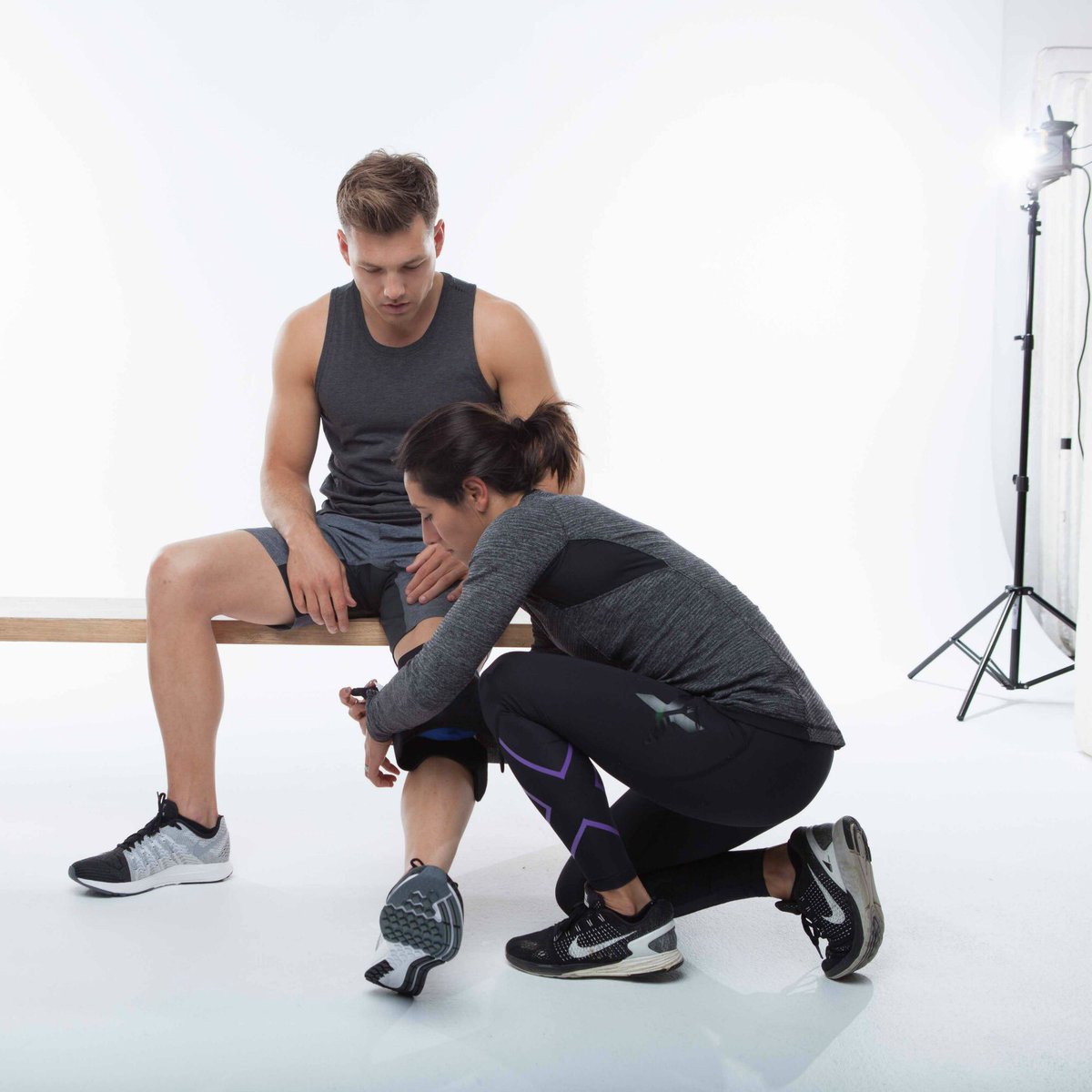 Body_Ice's tweet photo. @LydiaLassila prepping @SM_Higgins during the #BodyICE photoshoot 📸#afl https://t.co/dBYVb5tLJH