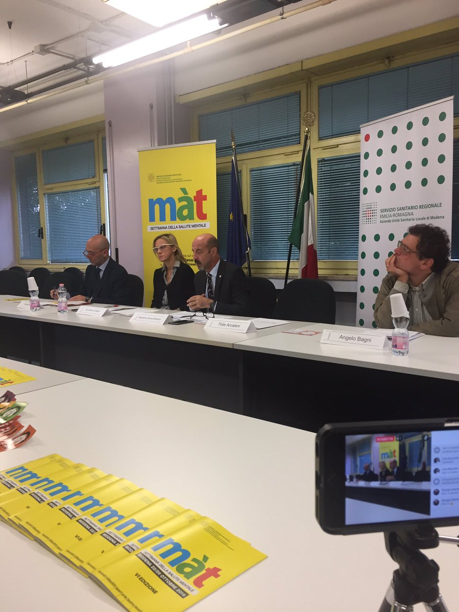 Ausl_modena's tweet photo. #MAT2016 DG @Ausl_modena @MAnnicchiaric La salute mentale richiede co-costruzione di intenti e azioni a cui sono chiamati tutti https://t.co/VpNL27sZc8