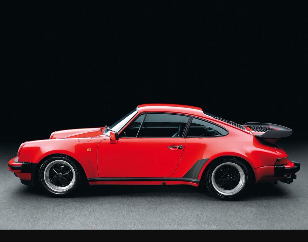 Yorkie0479's tweet photo. @PorscheRetail as a 10 yr old Lad this was the car that started my long love affair for all things Porsche. #TurboTuesday #BedroomPoster. https://t.co/XCEgfOjObY