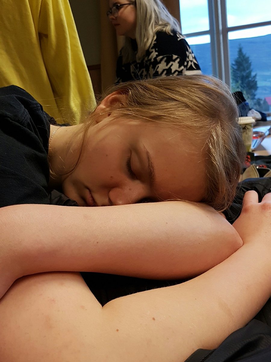 sofandiMA's tweet photo. Sagði einhver tími hjá Bjarna Sál? https://t.co/pMgP7WbPiP