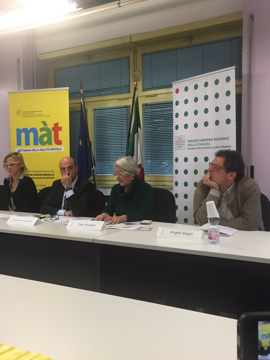 Ausl_modena's tweet photo. #MAT2016 L'intervento di #TildeArcaleni presidente Comitato Utenti Familiari Operati. https://t.co/qUdTE585XH