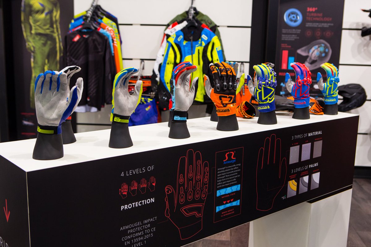 officialleatt's tweet photo. .@VitalMX visits the Leatt Booth at Intermot and takes a look at our 2017 gear. https://t.co/8eiJv1NNco #LeattFamily #OverToYou #Intermot https://t.co/czSjSHQdxs