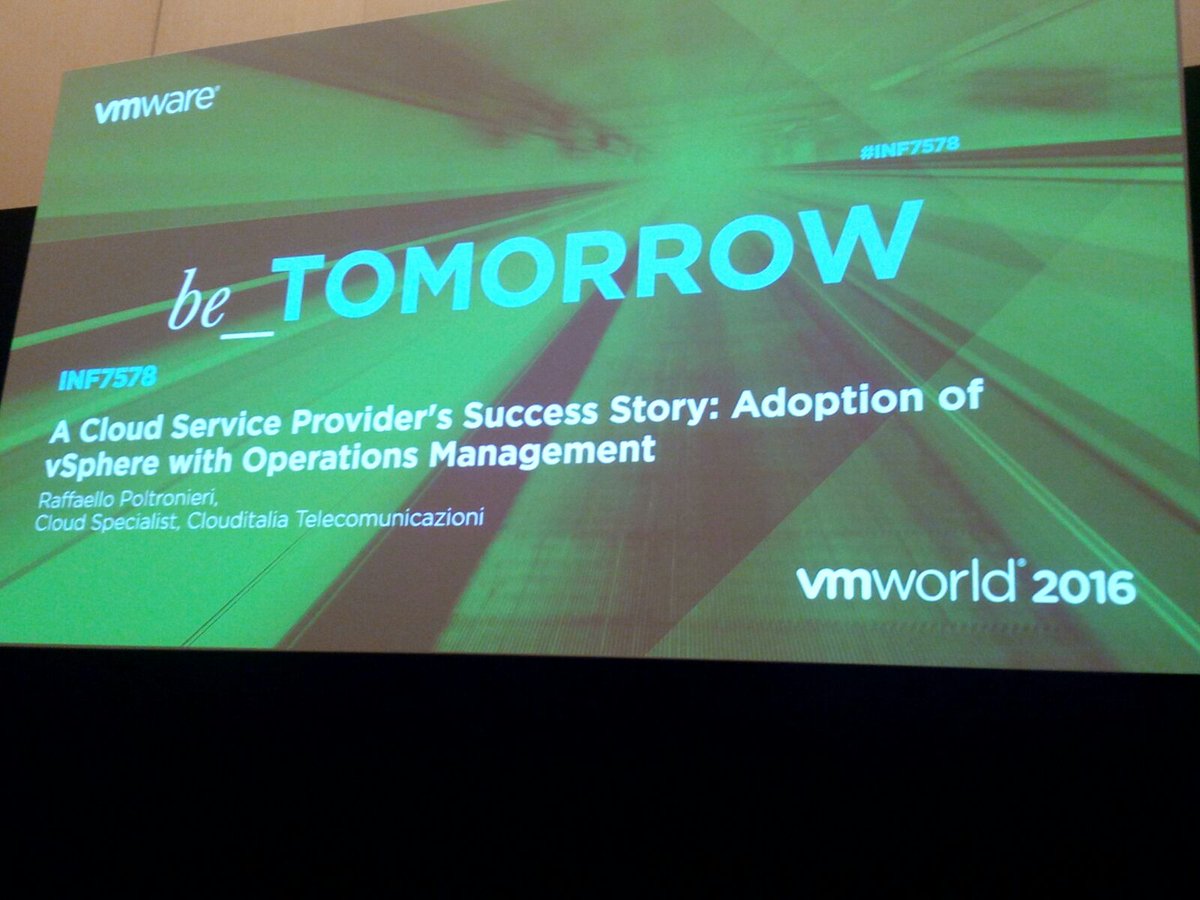 AnziAle's tweet photo. .@clouditaliaspa #vmworld16 con @RaffaPol #successtory https://t.co/KfGnq4uGtB