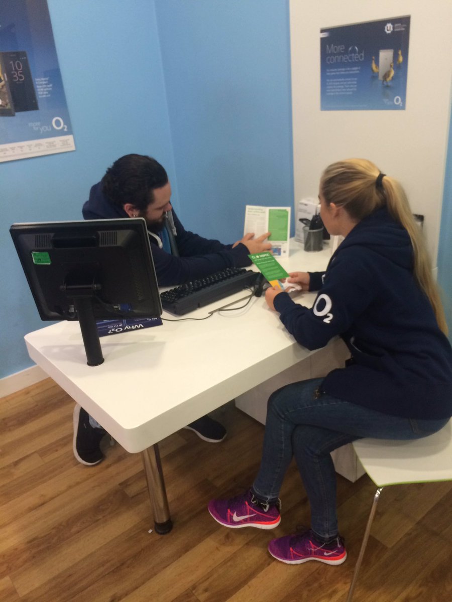 shaun_sheppard1's tweet image. Training new staff on how to stay safe online #NSPCC #O2SmallTalks @daleclark22 @lindasfjones