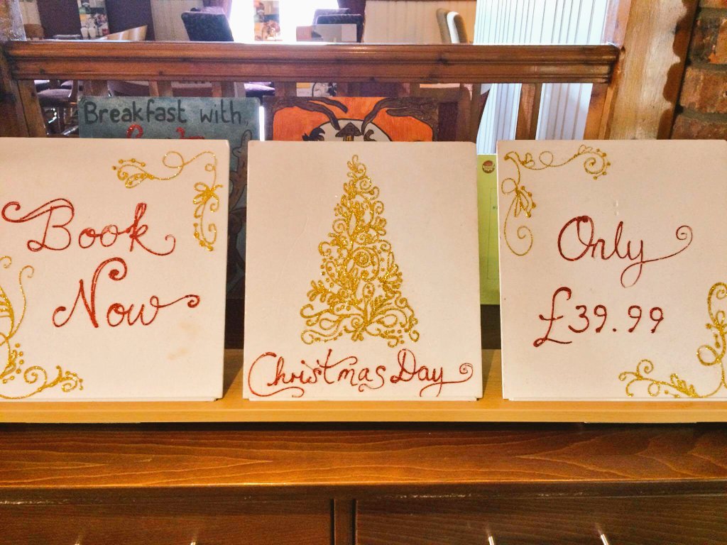 🎄🎄Making use of old chefs counter boards #xmasday <a href="/MarkCash15/">Mark Cash</a> 🎄🎄