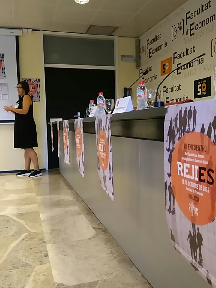 Esther Haro tweet media