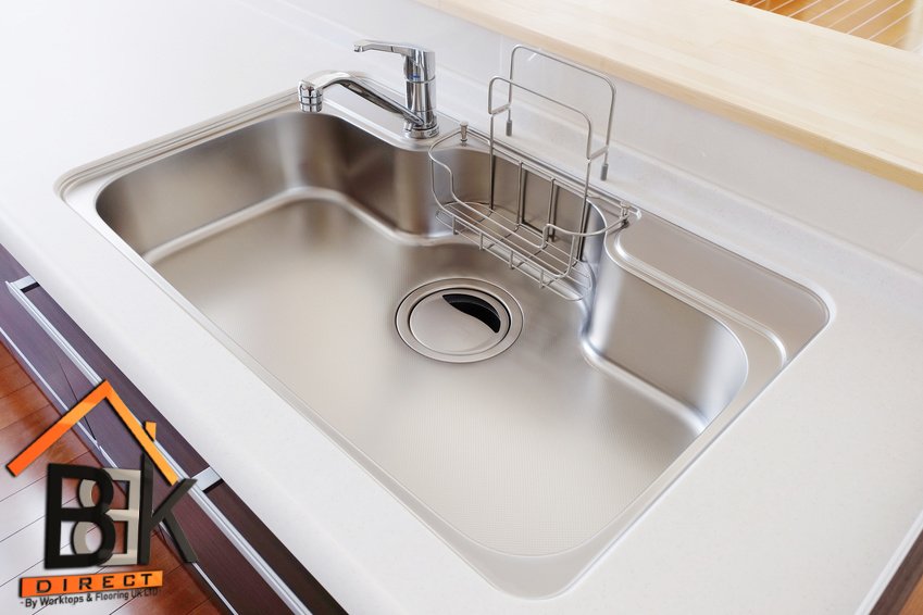 WandF_UK's tweet photo. #BBKDirect #HomeImprovement #ArticleOfTheWeek - Different #Kitchen #Sink Materials In The #UK https://t.co/LZ6ohkAokc https://t.co/v41a5iX5XY