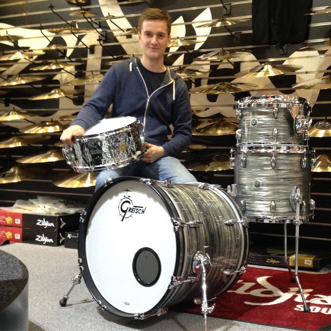 michaelbryans1's tweet image. Just picked up this cracking @gretsch Brooklyn kit and USA 14x6.5 cob snare from @drummersonlyuk #gretsch #newdrums