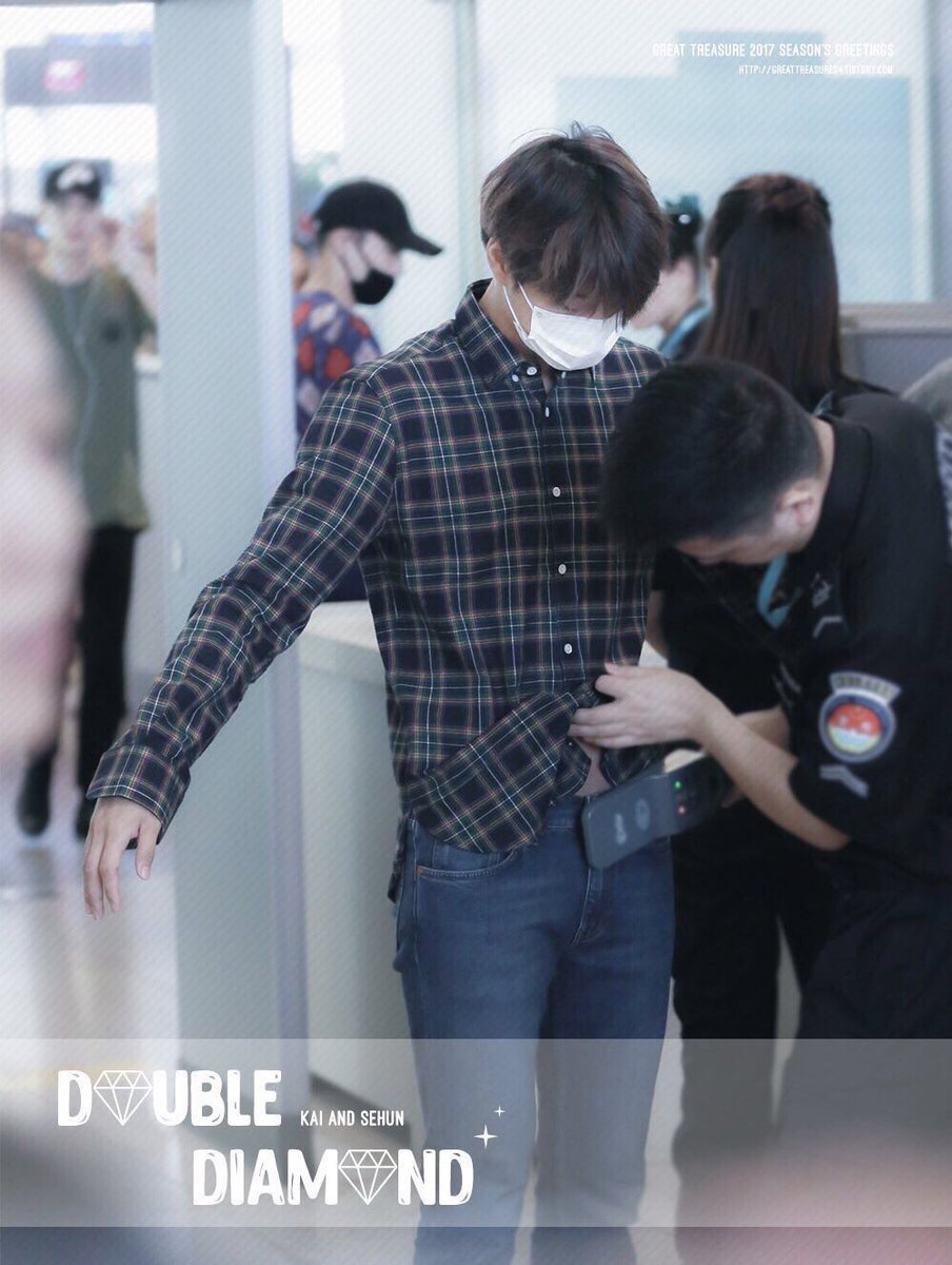 _gom114js's tweet photo. ตรงนั้นไม่มีอะไรน่าสงสัยหรอกครับ น้องเซฮุนตรวจหมดแล้ว.... https://t.co/bcuFIdH2tl