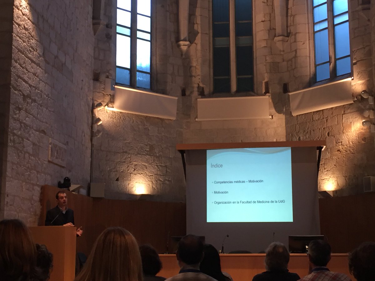 TransLabUdG's tweet photo. @xccastells Avui realitza la Conferència Inaugural de les "VIII Jornadas sobre la Docencia de la Biología Celular" https://t.co/hZobbRs9GD