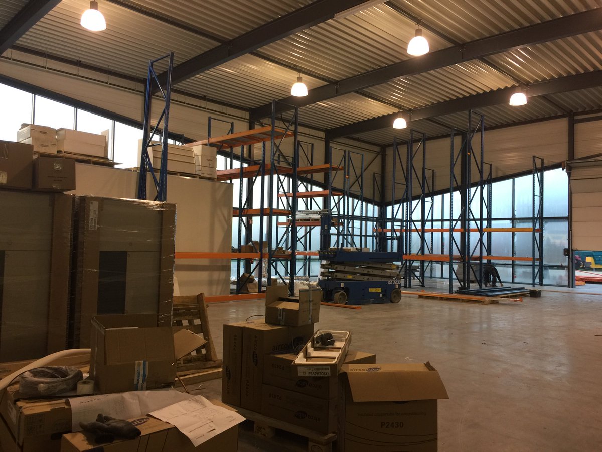 EuroclimaNL's tweet photo. Over anderhalve week gaan we verhuizen naar Matjeskolk 23 in Beek. Zie de foto's voor het resultaat tot nu toe. https://t.co/p1F4VCp9x0