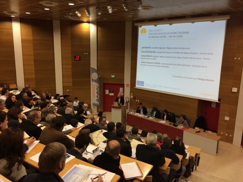 f_renouvelables's tweet photo. [#EolienCentre] Journée débat et conférence en ce moment à #Bourges - Etat des lieux de l'#éolien en région Centre Val de Loire #transition https://t.co/4LcbvVkxKQ