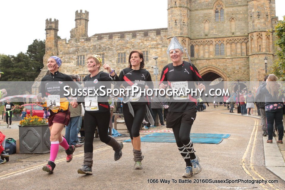 Check out the photos from the <a href="/1066waytobattle/">1066waytobattle</a>
bit.ly/1066-Way-to-Ba… 
#racephoto #1066Battle <a href="/HastingsHalf/">Hastings Half Marathon</a> #ukrunchat