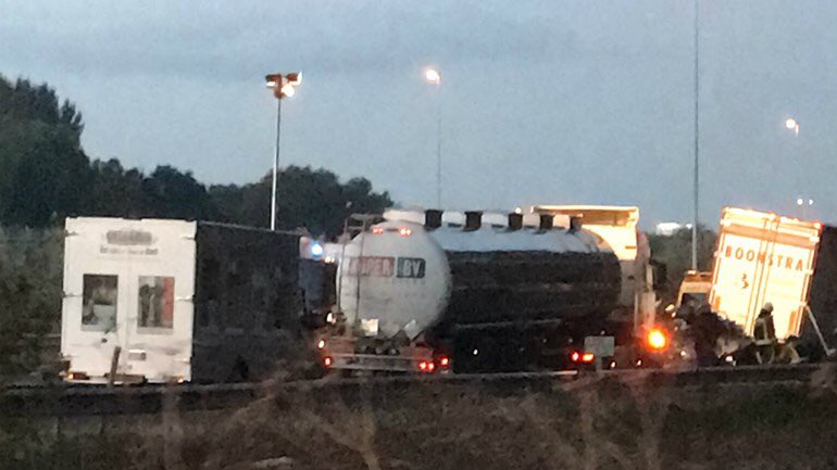 plantenman's tweet image. Vanmorgen eerste hulp verleend bij heftig ongeluk #a12 gelukkig vielen de verwondingen mee.