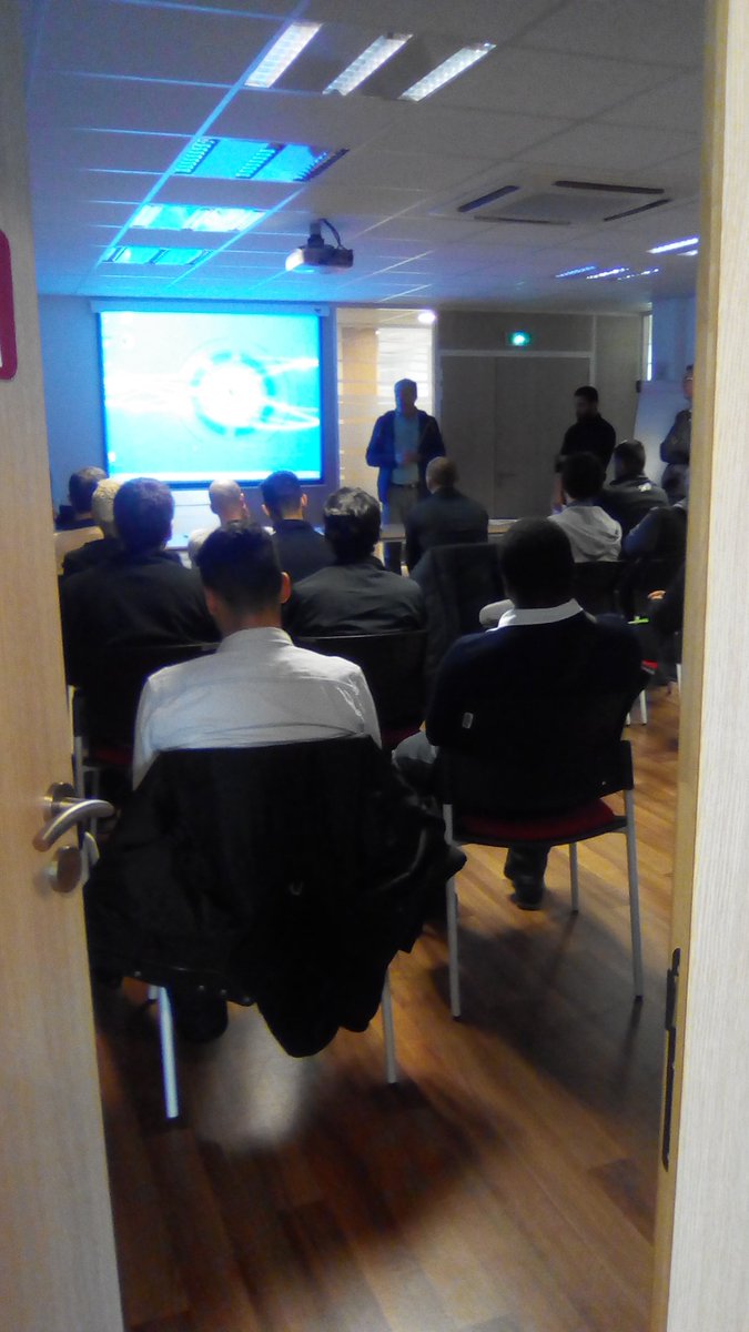 #formation #poleemploi #nimes7collines avec les entreprises @bcltelecom @mirconnexions @sogelec #eigroupe recrutent 12 stagiaires.